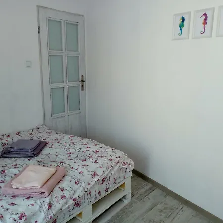 Infinity Blue 1 ブルガス